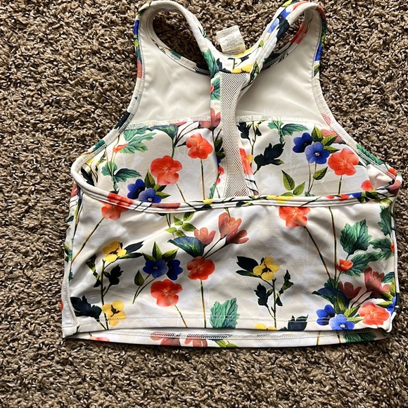 Fabletics crop top - Picture 2 of 2